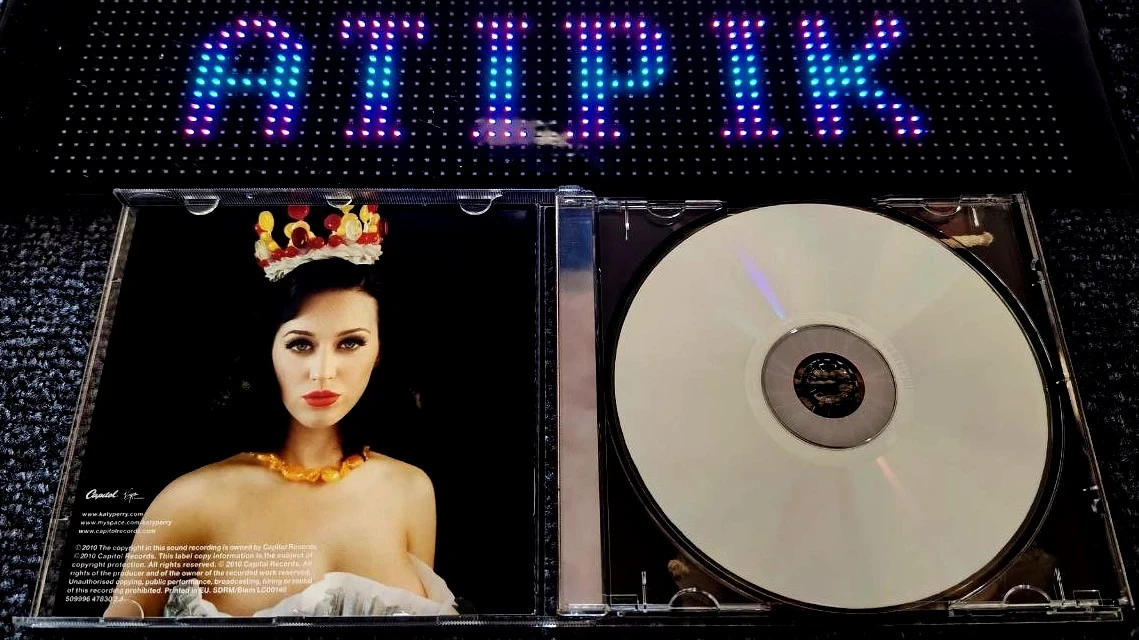 Katy Perry Teenage Dream Deluxe 2010 Collection Indispensable 🍭 – photo 4